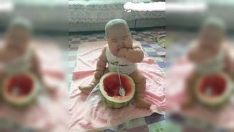 小孩吃瓜伤感视频素材大全,小孩吃瓜伤感瞬间，触动人心